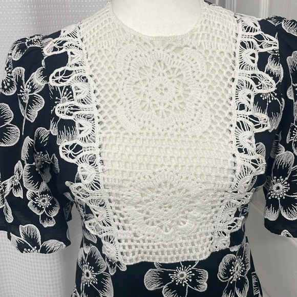 Zara Black and Cream Floral Dress with Crochet details on front - Picture 4 of 12